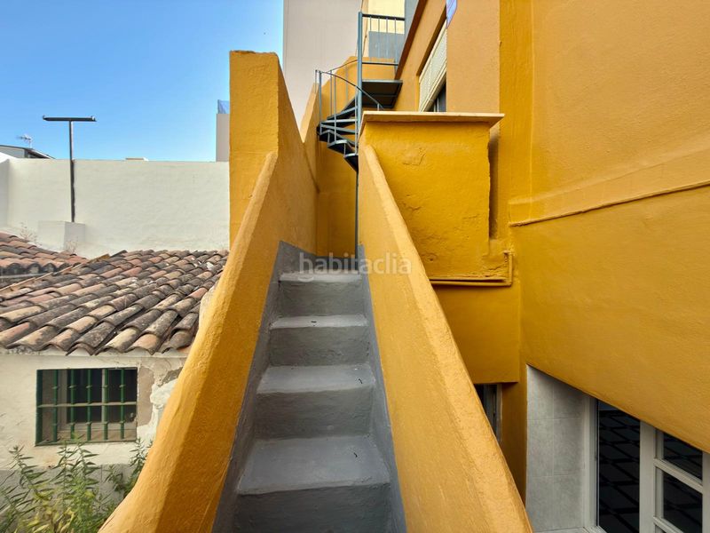 Foto 14bec8a6-6032-44b9-bdf3-ca4d47678ea5. Edificio in calle octavio lópez 19 in Paseo Marítimo de Levante Torre del Mar