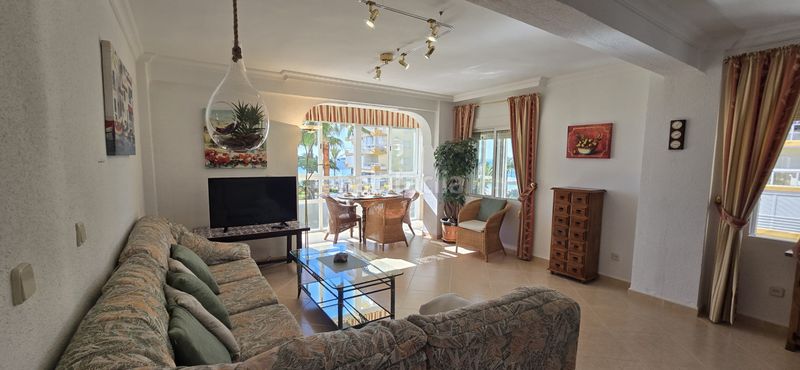 Foto cde13c2b-b5a8-4b71-b584-97e4399f23f0. Alquiler piso en urbanizacion pueblo nuevo 7 alquilo vivienda julio y agosto en Algarrobo Costa