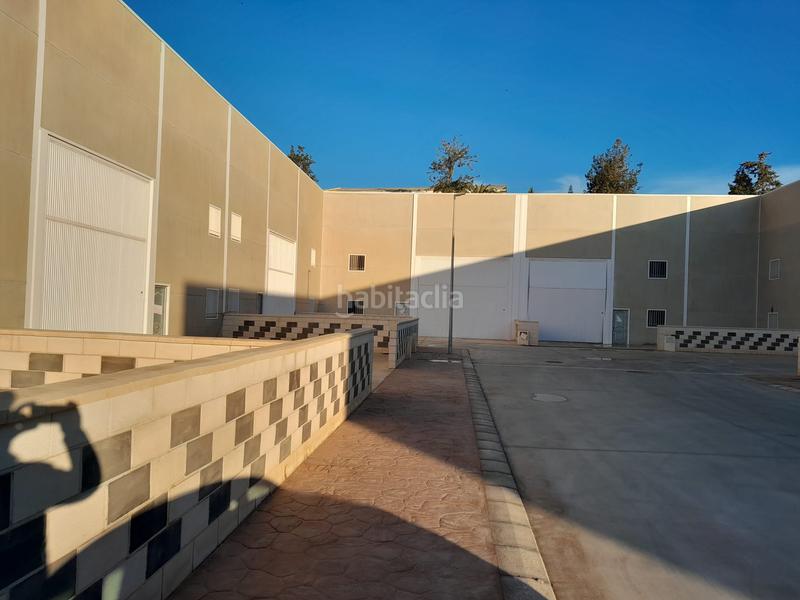 Foto d7390124-bdb0-4376-a3d2-5af302cbaa15. Location bâtiment à usage industriel dans calle carpintero 33 dans Algarrobo