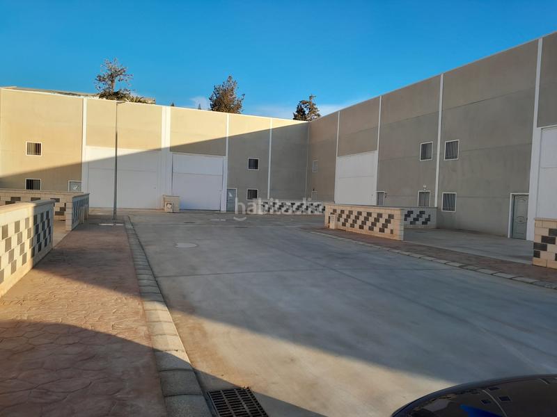 Foto 98e059d7-55a0-4bd5-83e6-03ed4b449ca3. Rent industrial building in calle carpintero 33 in Algarrobo