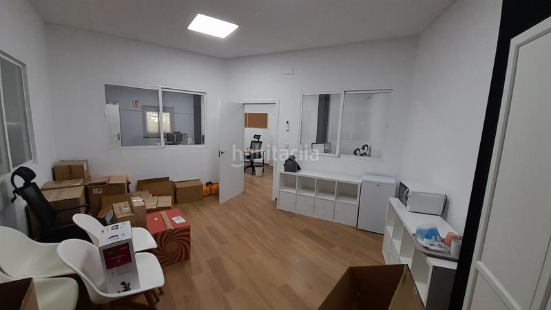 Foto 9fde81c5-7648-4270-bf65-ef4e088ab091. Rent industrial building in calle carpintero 33 in Algarrobo