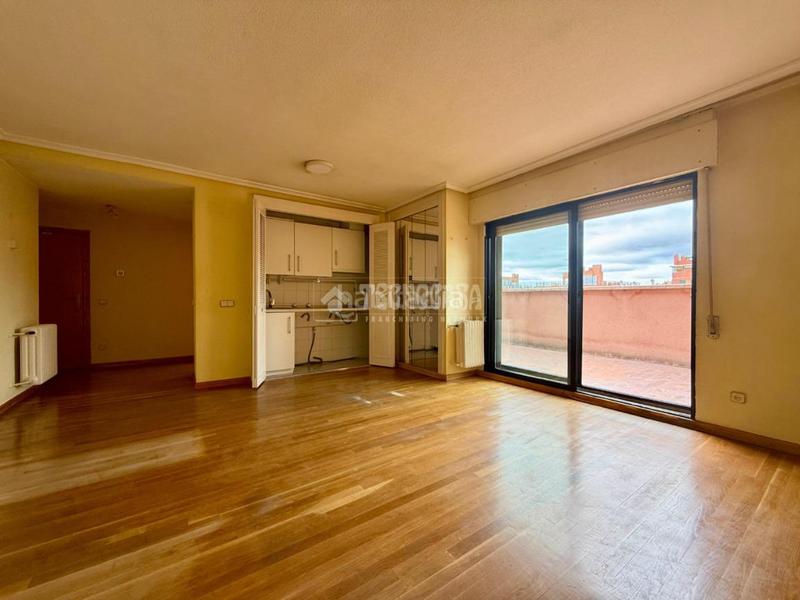 Foto ca732321-003b-4bb8-b8d2-81d12bccb15e. Studio with pool in San Juan Bautista Madrid