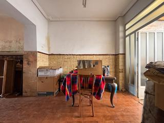 Casa adossada a Carrer de castelló 16. Maravillosa casa de pueblo para reformar