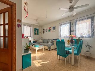 Planta baixa en Calle fabin melchor arrando 1. Estupendo piso en urbanizacin con piscina