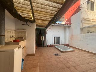 Casa adossada a Carrer sant antoni 119. Casa de pueblo a dos calles