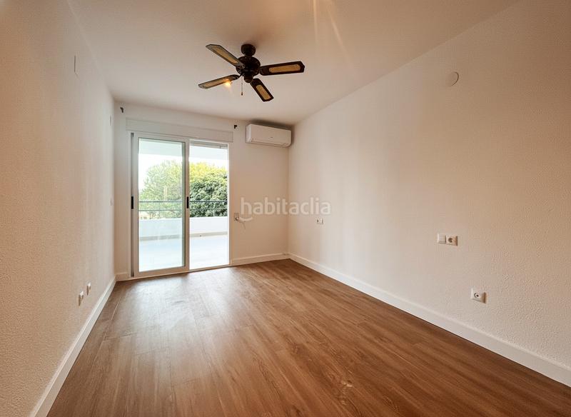 Foto 42d9a858-ec67-40a0-8707-82fa53798a50. Alquiler piso en avenida retor emilio bayarri 9 maravilloso piso en residencial con piscina y jardines en Puçol