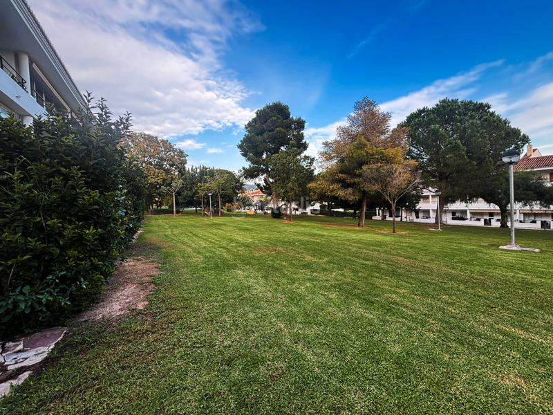 Foto 9afaf0d3-bec7-4dbb-b34e-de377dd0c7c3. Alquiler piso en avenida retor emilio bayarri 9 maravilloso piso en residencial con piscina y jardines en Puçol