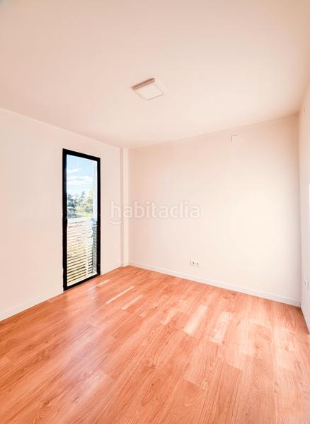 Foto 0cb94486-8d47-43f2-aef4-e6df9459bf3f. Piso en carrer llari 1 vive de vacaciones en Platja de la Pobla de Farnals Pobla de Farnals (la)