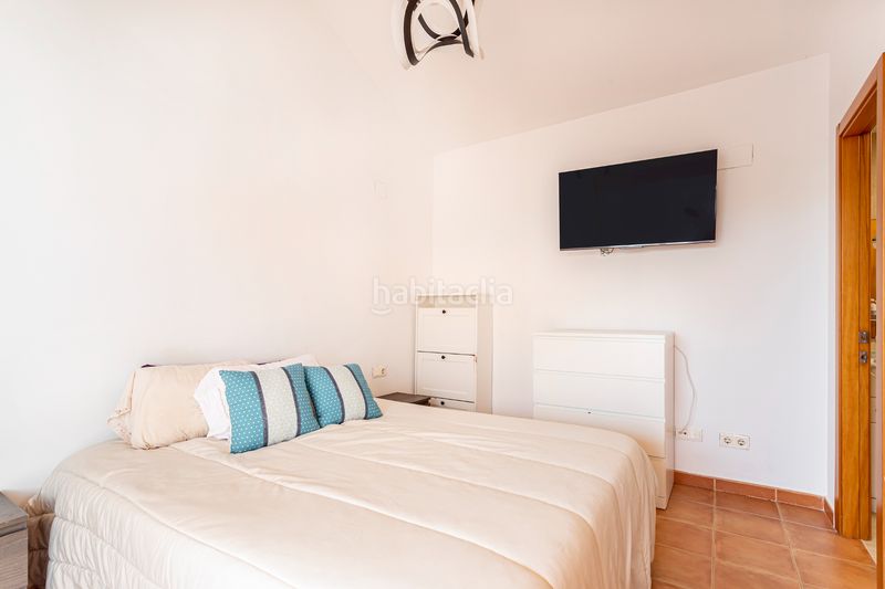 Foto 4d4638e9-1324-483d-8051-dd0520e2f9e4. Casa adossada amb calefacció aparcament a Zona Alta Puçol