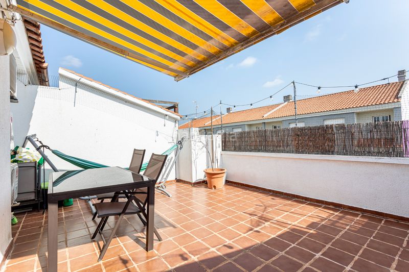 Foto bccdf00e-d422-450c-bec9-2948d75c3371. Casa adossada amb calefacció aparcament a Zona Alta Puçol