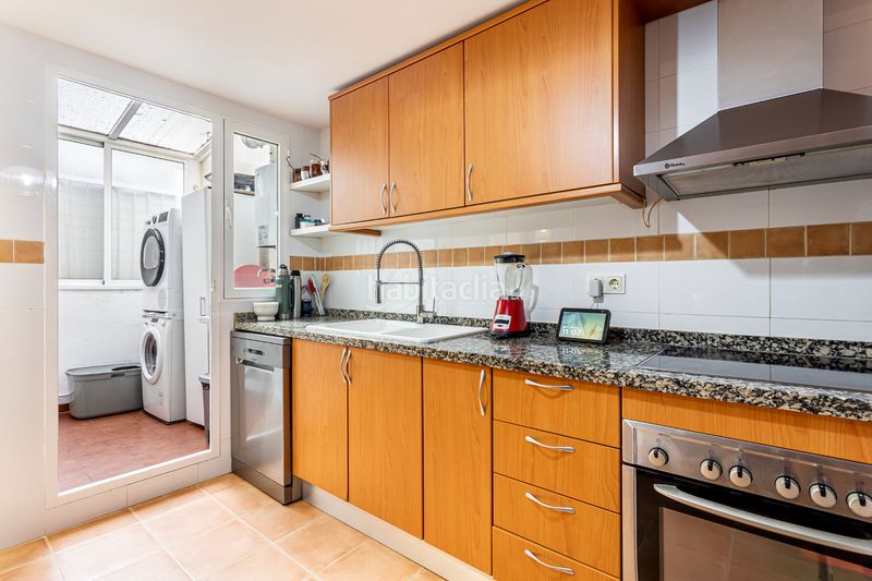 Foto f9bbe0b2-34cd-47e5-a3ea-ec3229b642e1. Casa adossada amb calefacció aparcament a Zona Alta Puçol