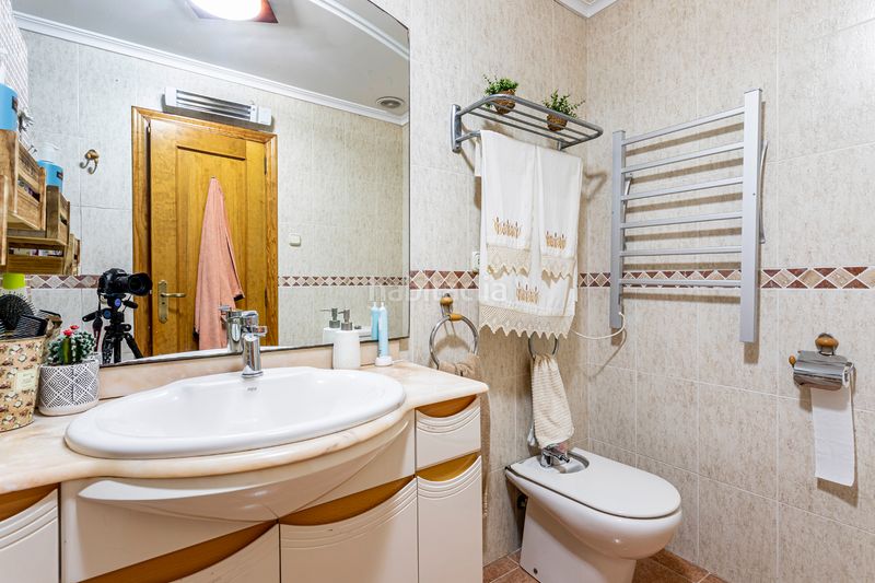 Foto a2ea63b2-4b73-494e-b75e-fef912b0d721. Casa adossada a carrer del cid 5 a Zona Alta Puçol