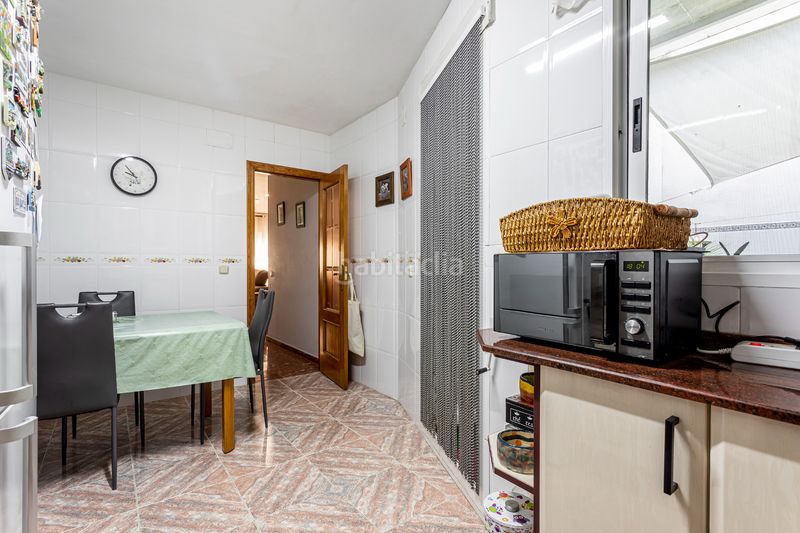 Foto b32d6b88-522e-465c-a21d-4d1fad5ff6b0. Casa adossada a carrer del cid 5 a Zona Alta Puçol