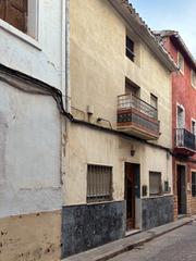 Casa adossada a Carrer sant miquel 28. Construye la casa de tus sueños en el casco antiguo de puzol