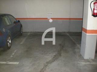 Location Parking voiture  Couto san honorato. Plaza de parking cercana a plaza de españa, ara tu día a día más
