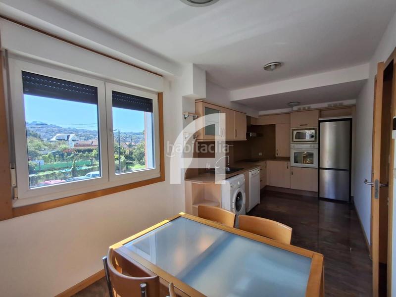 Foto 4d8cdae8-c377-4dfb-ab3f-5af159984cb5. Location attique avec chauffage parking dans Bembrive Vigo