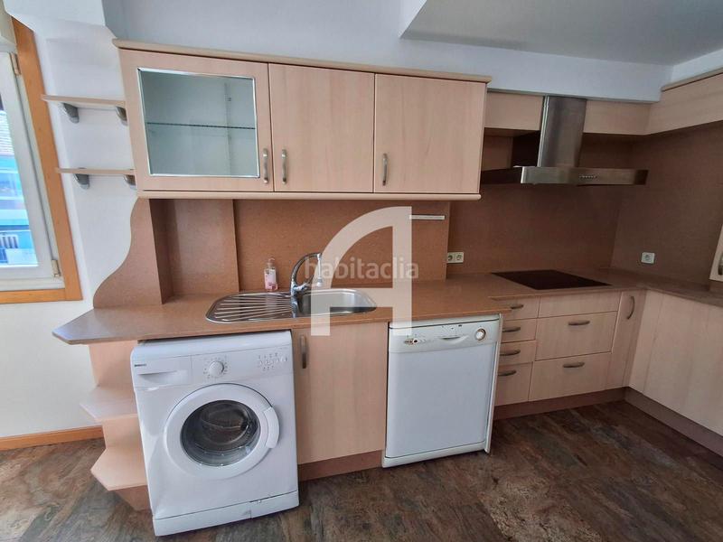 Foto 75d439cb-d1e3-4e34-af50-485f8f208bb6. Location attique avec chauffage parking dans Bembrive Vigo