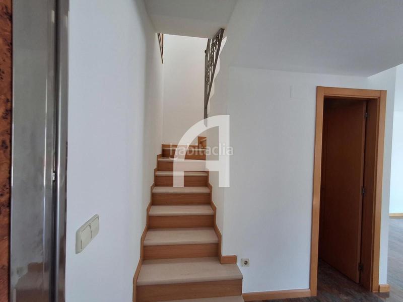 Foto aafbb8a6-83a0-47df-b236-c125e3447ce1. Location attique avec chauffage parking dans Bembrive Vigo