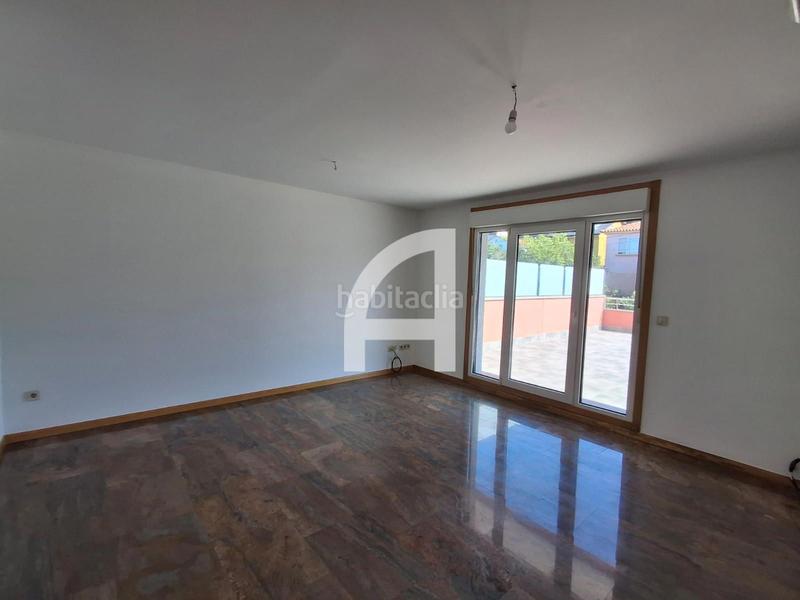 Foto ab1bb438-e89b-445d-b3bf-8d52385caf6e. Location attique avec chauffage parking dans Bembrive Vigo