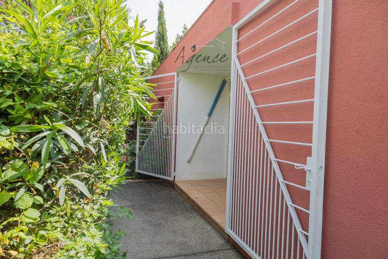 Foto a906dc8d-38a3-48b2-90dd-05f75aa346b5. Xalet amb xemeneia calefacció aparcament piscina a Calonge