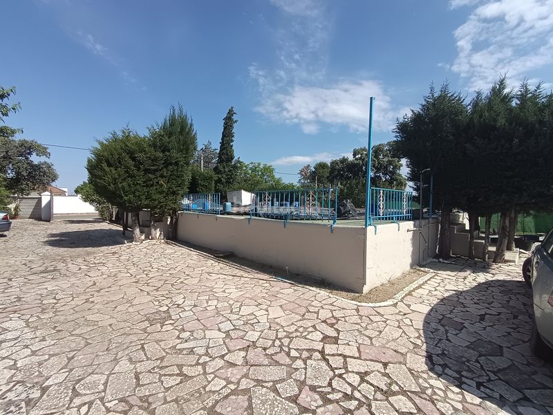 Foto c64d97b4-fb83-4698-acc3-175e1c5fd559. Xalet amb xemeneia aparcament piscina a Carlota (La)