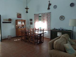 Maison jumelée à Alemanes. Casa de 164 m  con piscina comunitaria en la zarzuela, zahara de