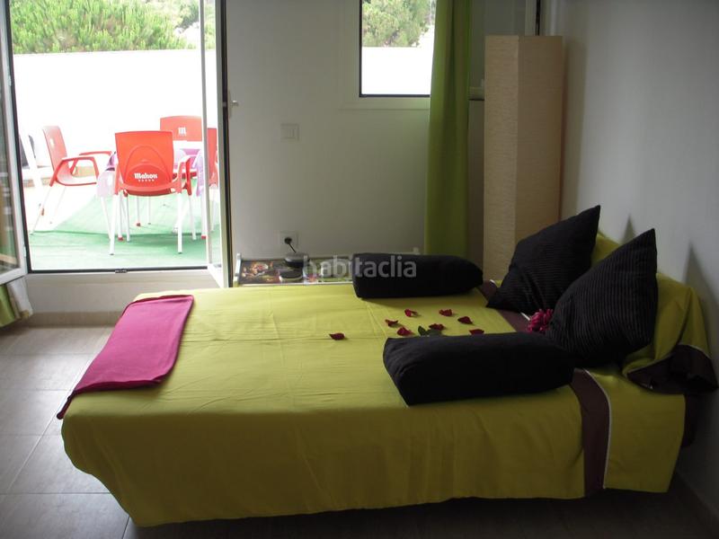 Foto 528c3ee9-64ae-4b91-84f8-ed27fa805075. Casa aparellada amb xemeneia a La Barrosa Chiclana de la Frontera