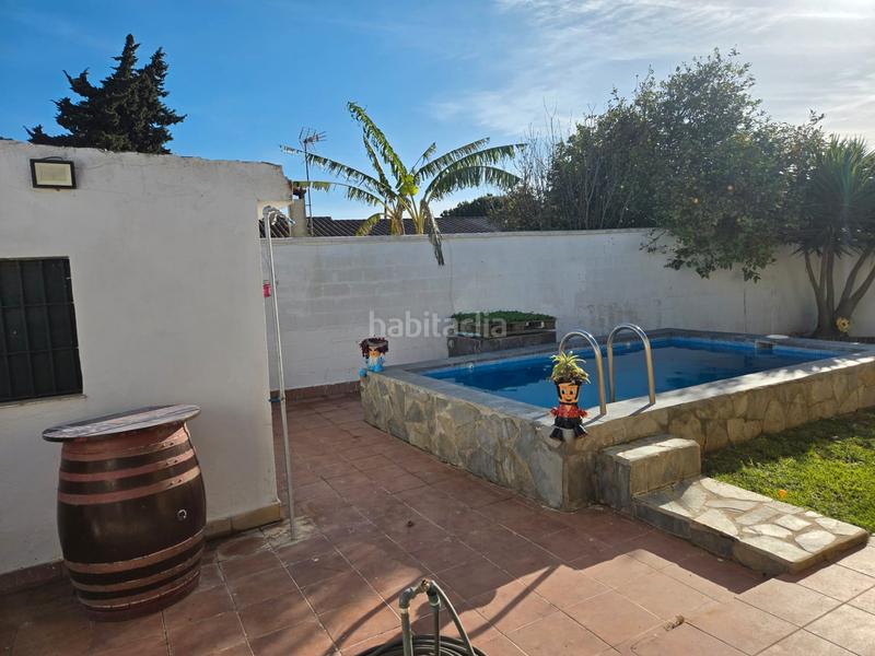 Foto f78de99c-1b88-4cec-b673-80f63661c986. Xalet amb xemeneia piscina a Los Franceses - La Vega Chiclana de la Frontera