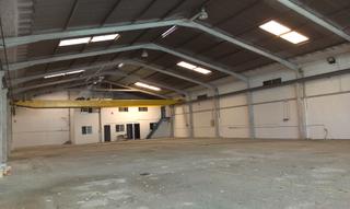 Location Bâtiment à usage industriel  Calle real. Nave comercial e industrial en el poligono de tres caminos san f