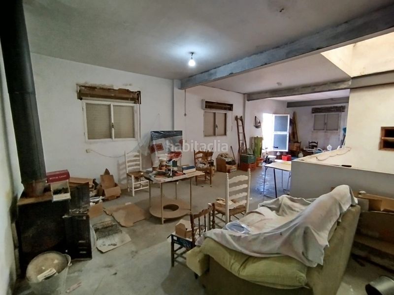 Foto 3c29ed27-43db-458e-8239-0738fc21f4ec. Casa amb aparcament a Albaida