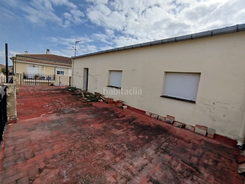 Foto 436db815-75d6-4d8e-a717-976bf3d2a75f. Casa amb aparcament a Albaida