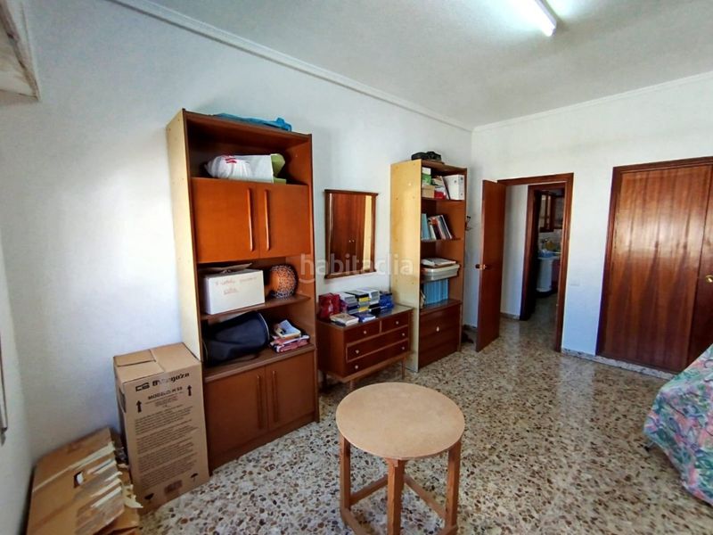 Foto aa6b4d94-fdff-408e-9e6d-4933f54edb6c. Casa amb aparcament a Albaida