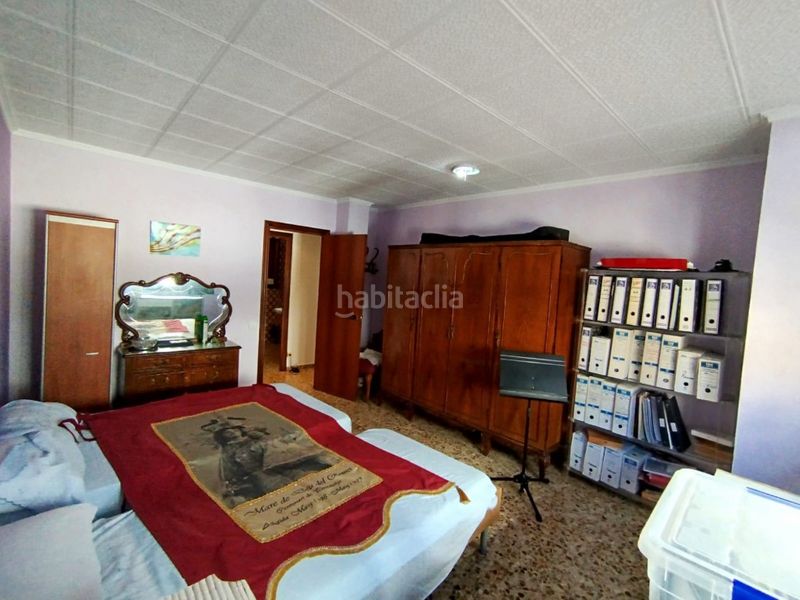 Foto be18a67a-7137-47bb-9a71-09407bdf9158. Casa amb aparcament a Albaida