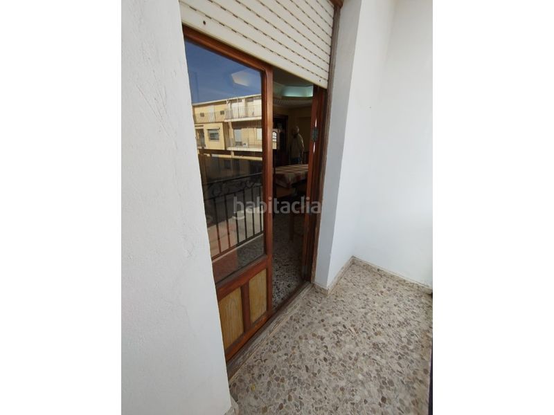 Foto d6a71a2f-6c91-47b4-834d-8be13e9d1c50. Casa amb aparcament a Albaida