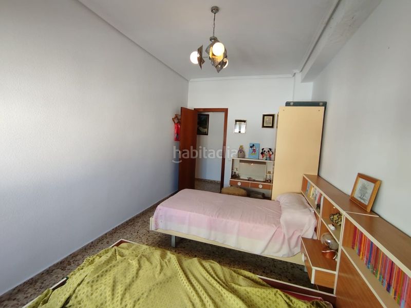 Foto ea411681-6a1a-4758-9c00-fd4eed95f8e8. Casa amb aparcament a Albaida