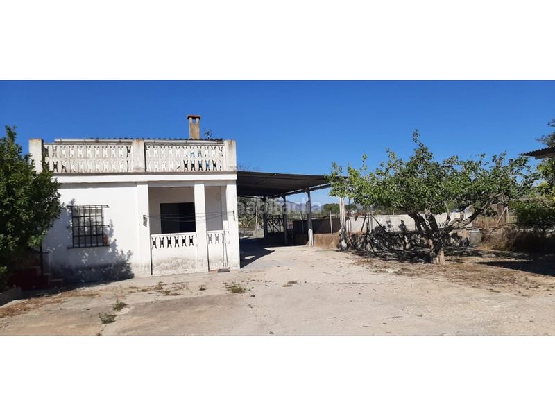 Foto 3413a5a4-0ca0-4885-a144-1895959d0779. Casa amb aparcament a Albaida