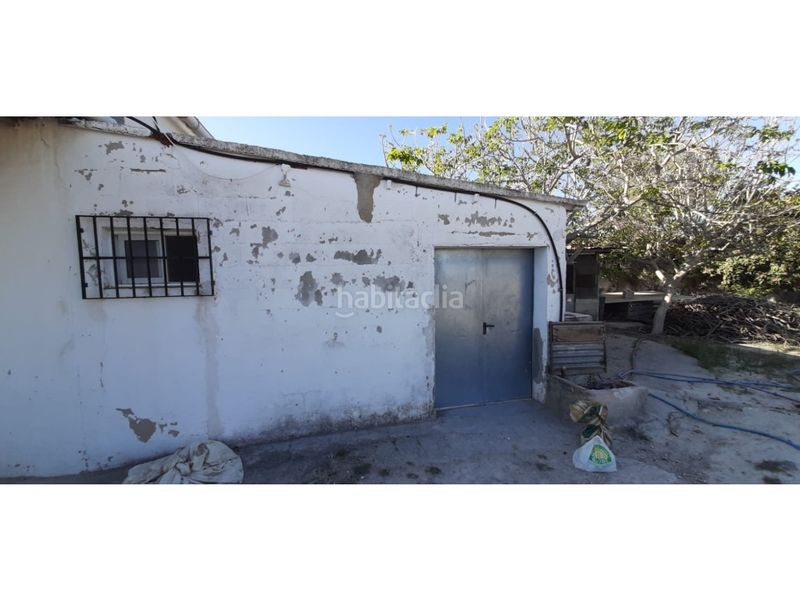 Foto 35aa4536-0cb3-4bf8-a3e4-088efcd7bed1. Casa amb aparcament a Albaida