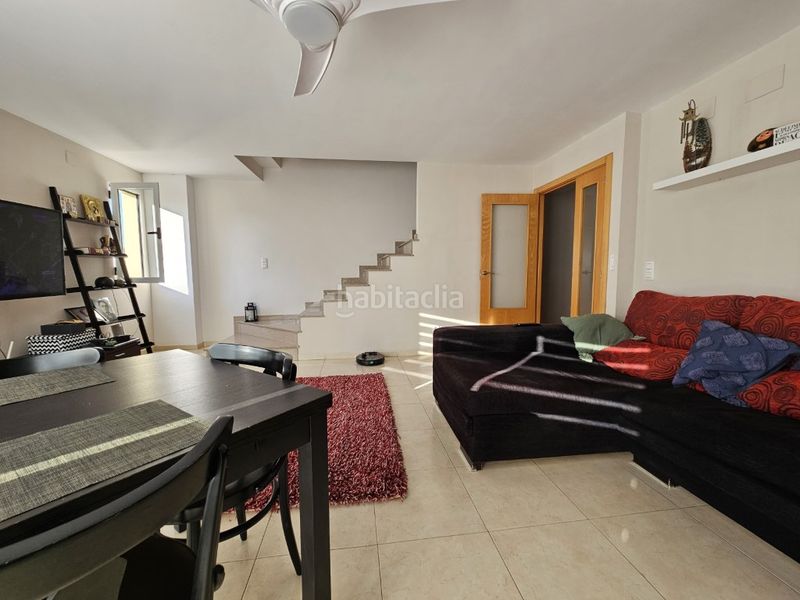 Foto 03b523b1-3fd8-4db1-b483-b6364ea34372. Casa adossada amb aparcament a Beniflá