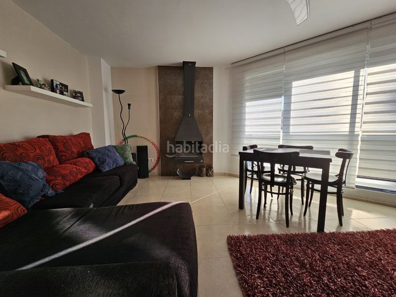 Foto 3c6d0f41-e5f0-4e7b-bc25-1d637715ce84. Casa adossada amb aparcament a Beniflá