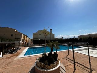 Etagenwohnung  Calle serpis. Piso playa de gandia en residencial