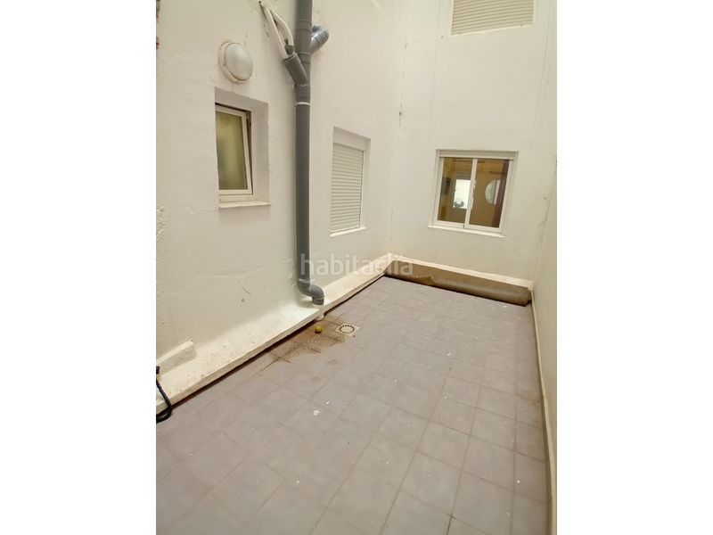 Foto b0a0df3d-dab5-4ffe-ae83-516fe4ba6b22. Pis a Oliva pueblo Oliva