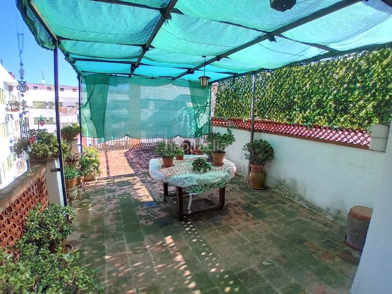 Foto 1a98a217-b590-40f0-a1c2-e72761270def. Casa amb aparcament a Albaida