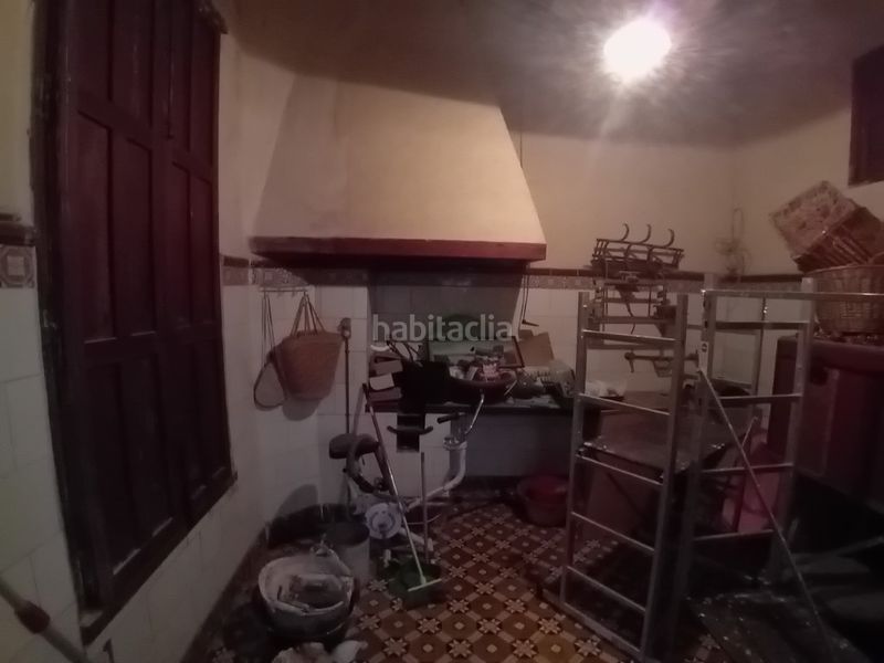 Foto 4e03a26a-1310-4d7a-9d29-b8a649ff482b. Casa amb aparcament a Albaida