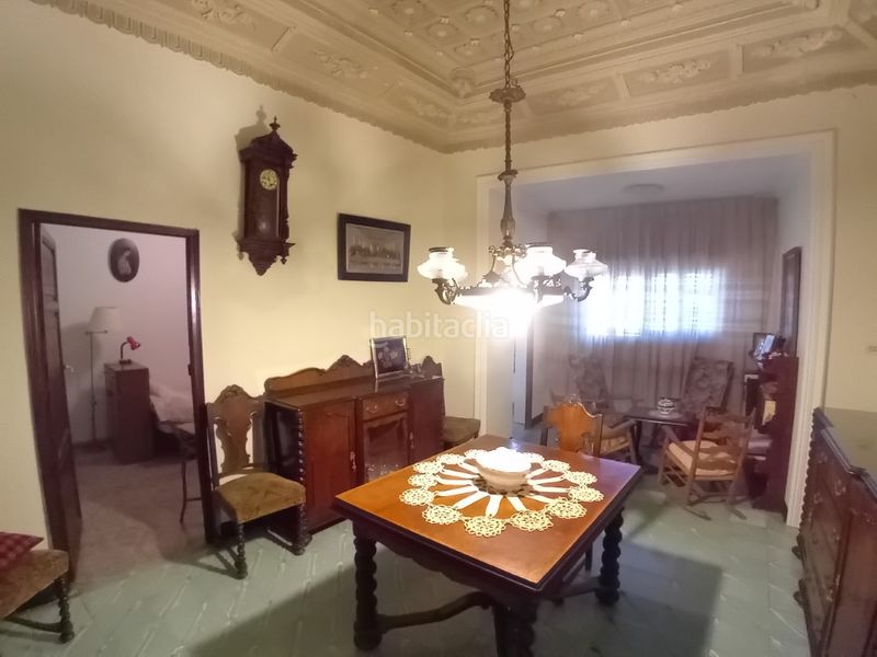 Foto bebf6cbb-3da4-43a9-aa70-0d701d14398f. Casa amb aparcament a Albaida