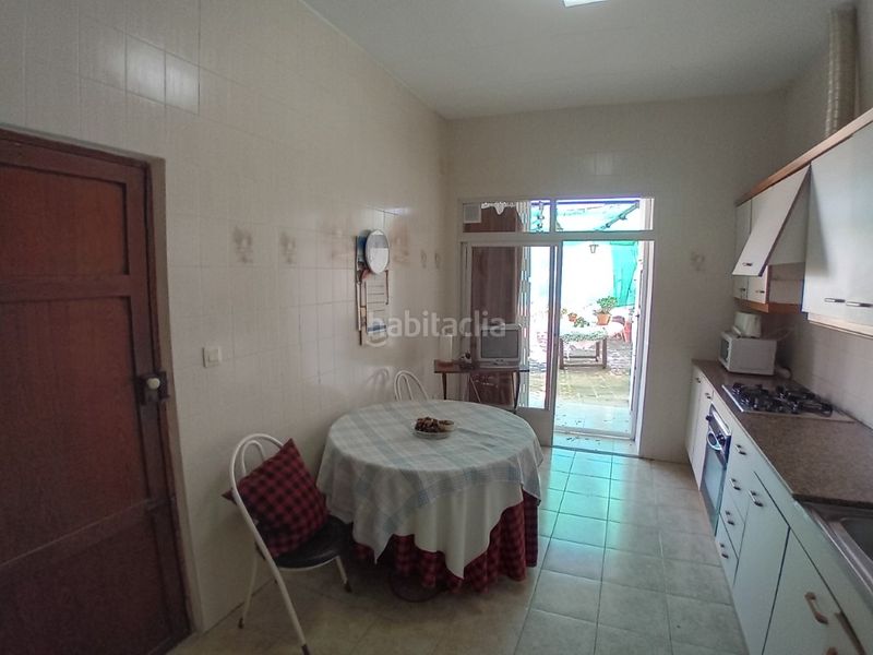 Foto c6559942-06bd-4412-b4d7-97eb27f979d1. Casa amb aparcament a Albaida