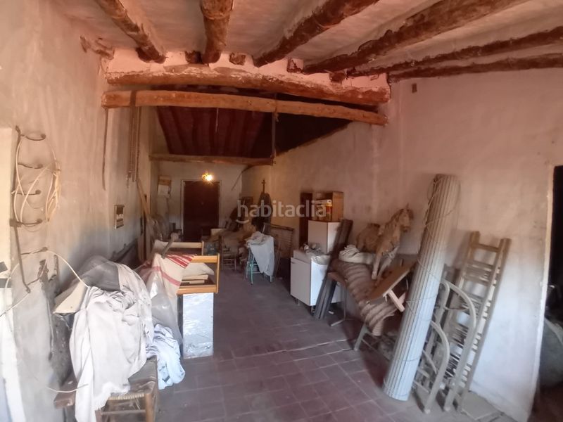 Foto f179b444-1c76-42ba-96d7-d45e1c18730d. Casa amb aparcament a Albaida