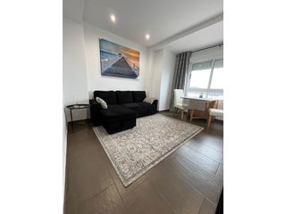 Lloguer Pis  Avenida beniopa. Alquiler piso de tres dormitorios escelentes condiciones y ubica