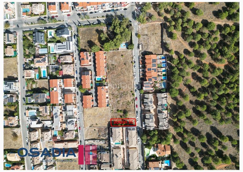 Foto a6e89022-c794-4565-8cda-2da1b62e6f80. Finca rústica a Barrio de la Vega Monachil