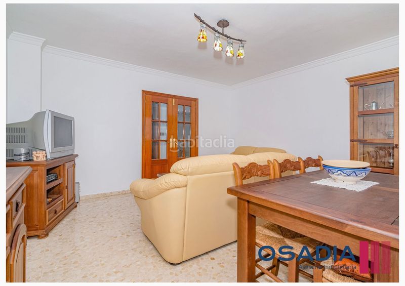 Foto 0fa80142-4ebe-4a2a-b028-5236d72048a4. Pis a Loja