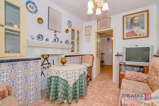 Casa adossada  Jardines. Casa de pueblo en venta en escuzar